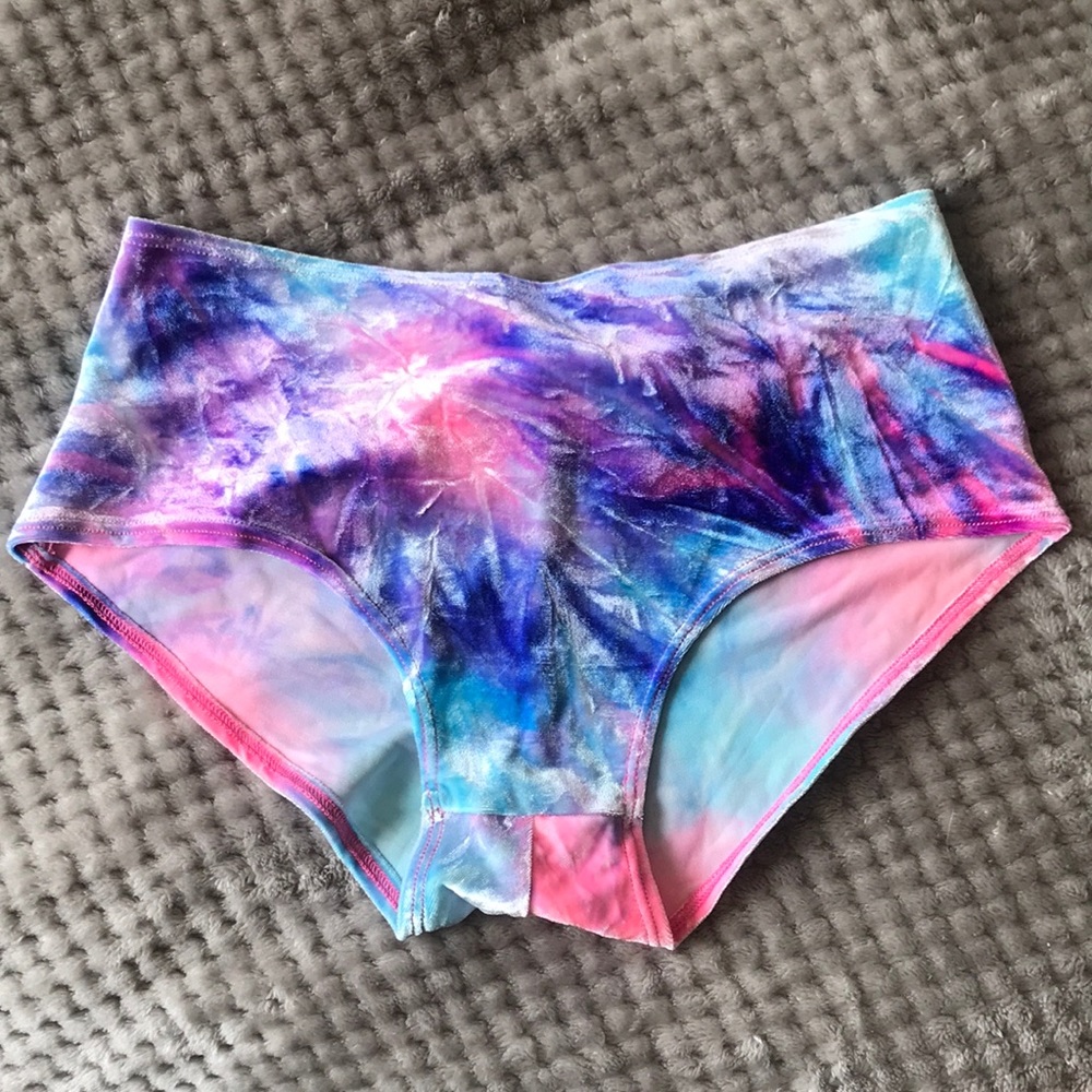 J. Valentine rave bottoms